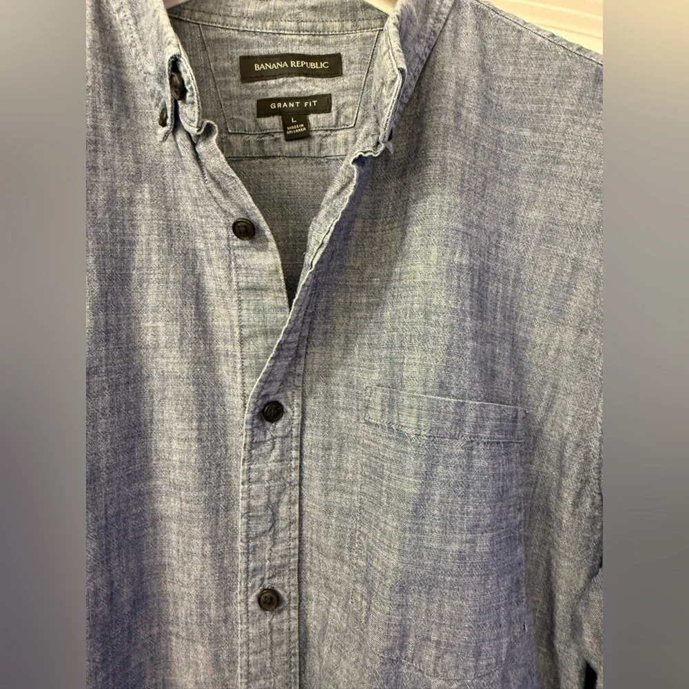 Banana Republic Blue Casual Button Down Shirt